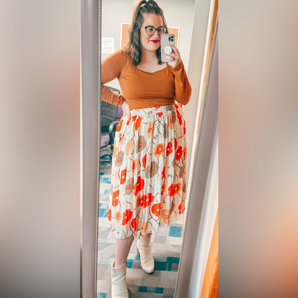 Floral Pleated Maxi Skirt - Red and Cream